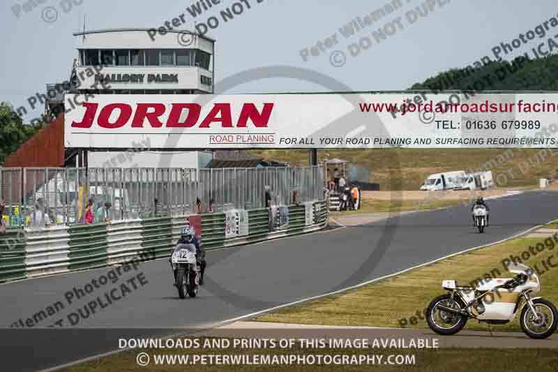 Vintage motorcycle club;eventdigitalimages;mallory park;mallory park trackday photographs;no limits trackdays;peter wileman photography;trackday digital images;trackday photos;vmcc festival 1000 bikes photographs